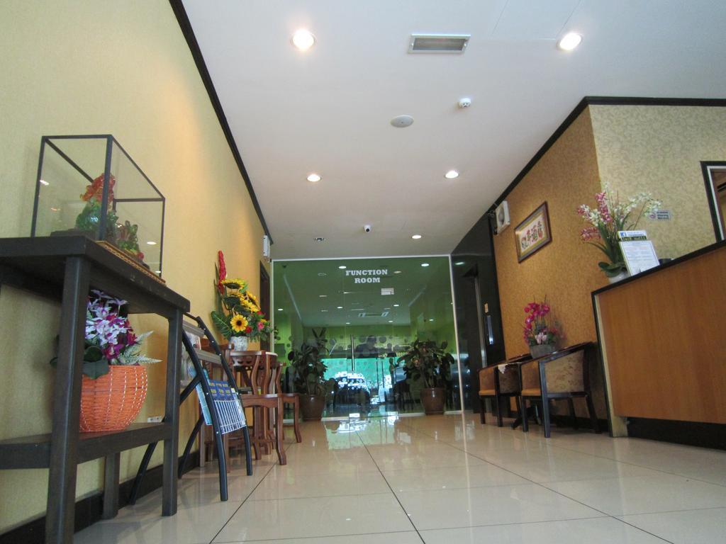 Oyo 151 Twin Hotel Kuala Lumpur Exterior foto