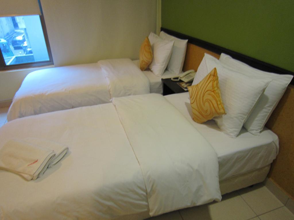 Oyo 151 Twin Hotel Kuala Lumpur Exterior foto